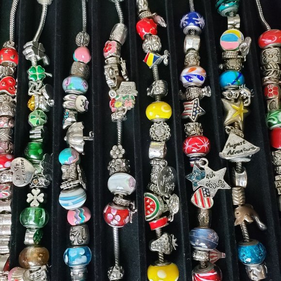 Vintage Willabee & Ward 12 bracelet monthly themed - Picture 4 of 7